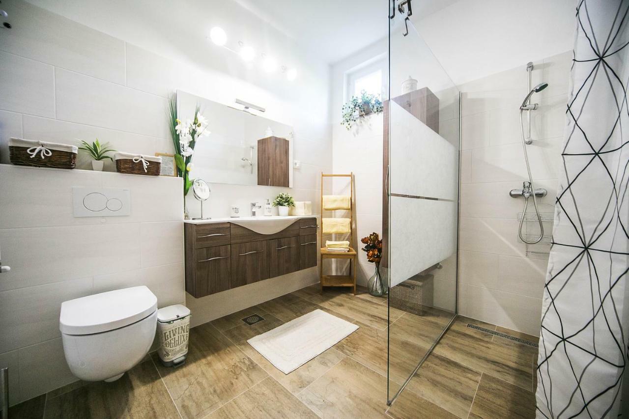 Гостевой дом Cozy Istrian House Изола Экстерьер фото