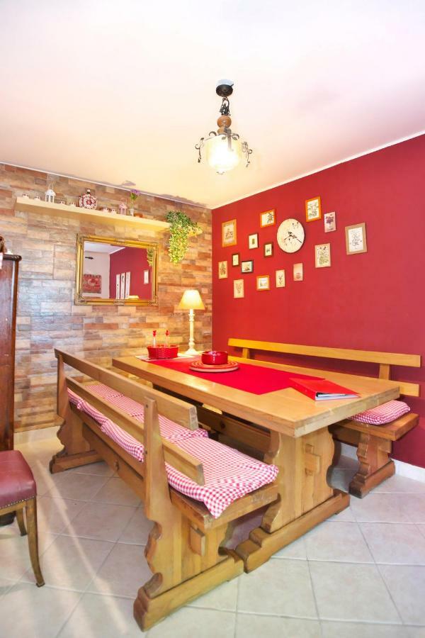 Гостевой дом Cozy Istrian House Изола Экстерьер фото